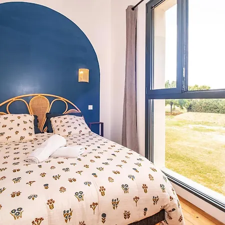 Des Rousseles - Climatisation, Spa, Jardin בית נופש